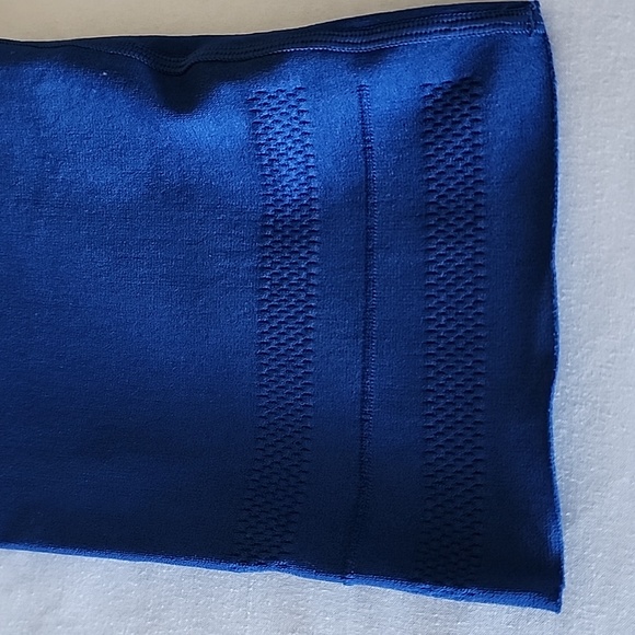 SculptKnit High-Waisted Perforated Short - Picture 2 of 6